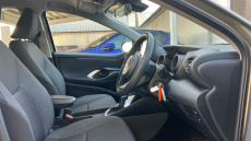 Toyota Yaris 1.5 Hybrid Design 5dr CVT Hybrid Hatchback